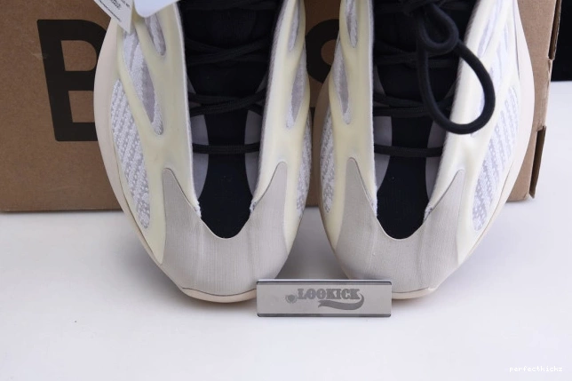 FW4980 Adidas V3 Azael Yeezy Boost 700 0814